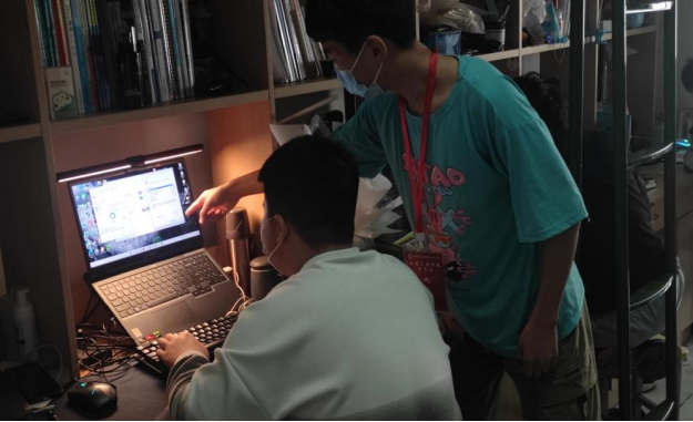 信息工程学院开展“我为同学做实事”志愿服务活动(图2) 信息工程学院开展“我为同学做实事”志愿服务活动(图2)